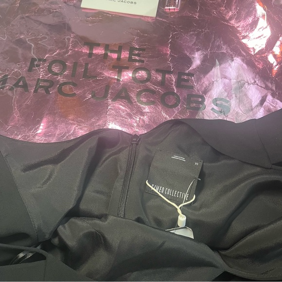 C/MEO COLLECTIVE Cold Shoulder LS Dress - Picture 3 of 7